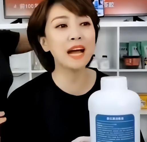 粉丝追星也是打工赚钱，看她如何成功踏进娱乐圈|小粉丝闯进娱乐圈