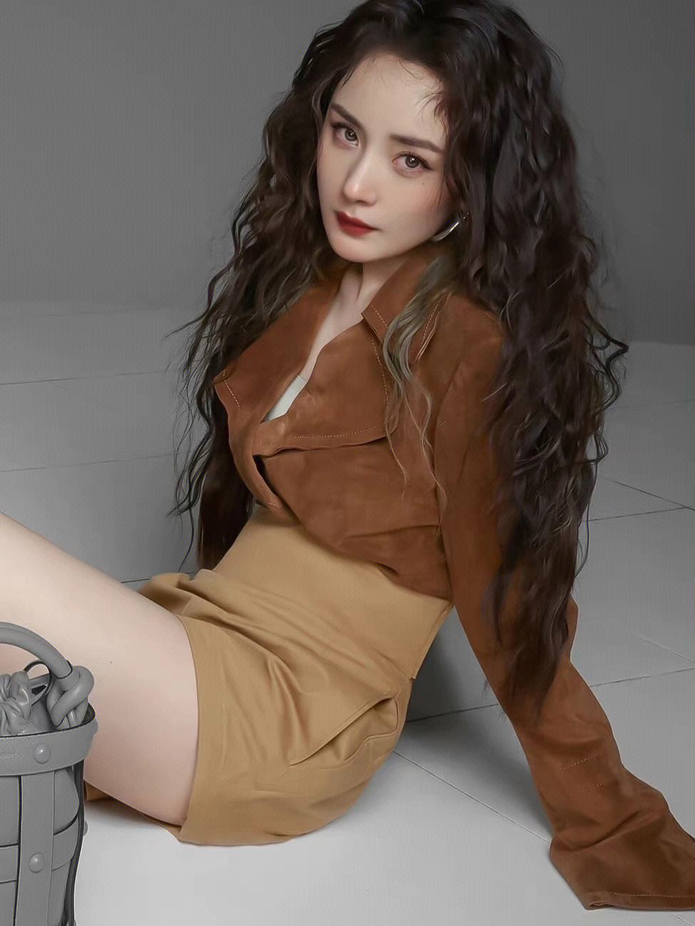 一张对赌协议，将娱乐圈的“人情冷暖”，在杨幂身上体现淋漓尽致