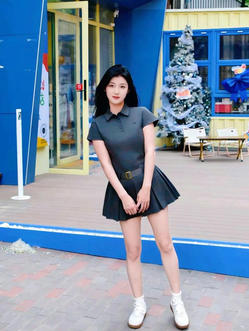 娱乐圈女神排行榜_娱乐圈女心全文_娱乐圈乖乖女