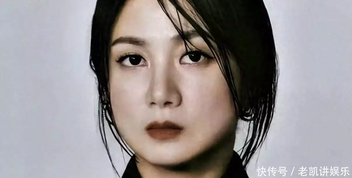 韩国艺人朴娜莱，又被曝在车上发生关系！强迫工作人员旁听