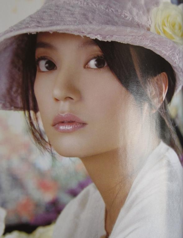 赵薇现在还在娱乐圈吗_赵薇投资做生意被封杀_赵薇转型投资做生意