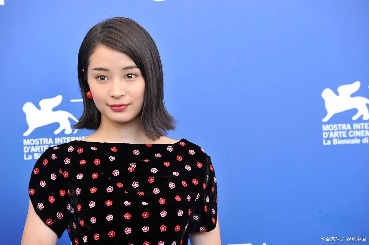 滨边美波 日本新生代女演员演技 广濑铃 日本新生代女演员演技 永野芽郁 日本新生代女演员演技_日本女明星大全